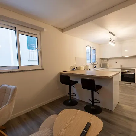 Διαμέρισμα Center With Parking - 2stay